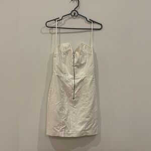 Chic Strapless Cream Dress